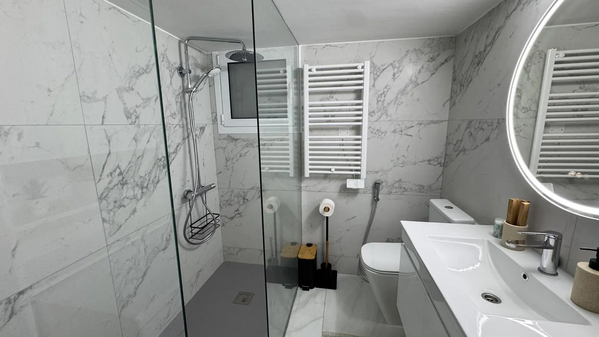 Apartamento Luxury 2 Bedroom City Center Larnaca Chipre