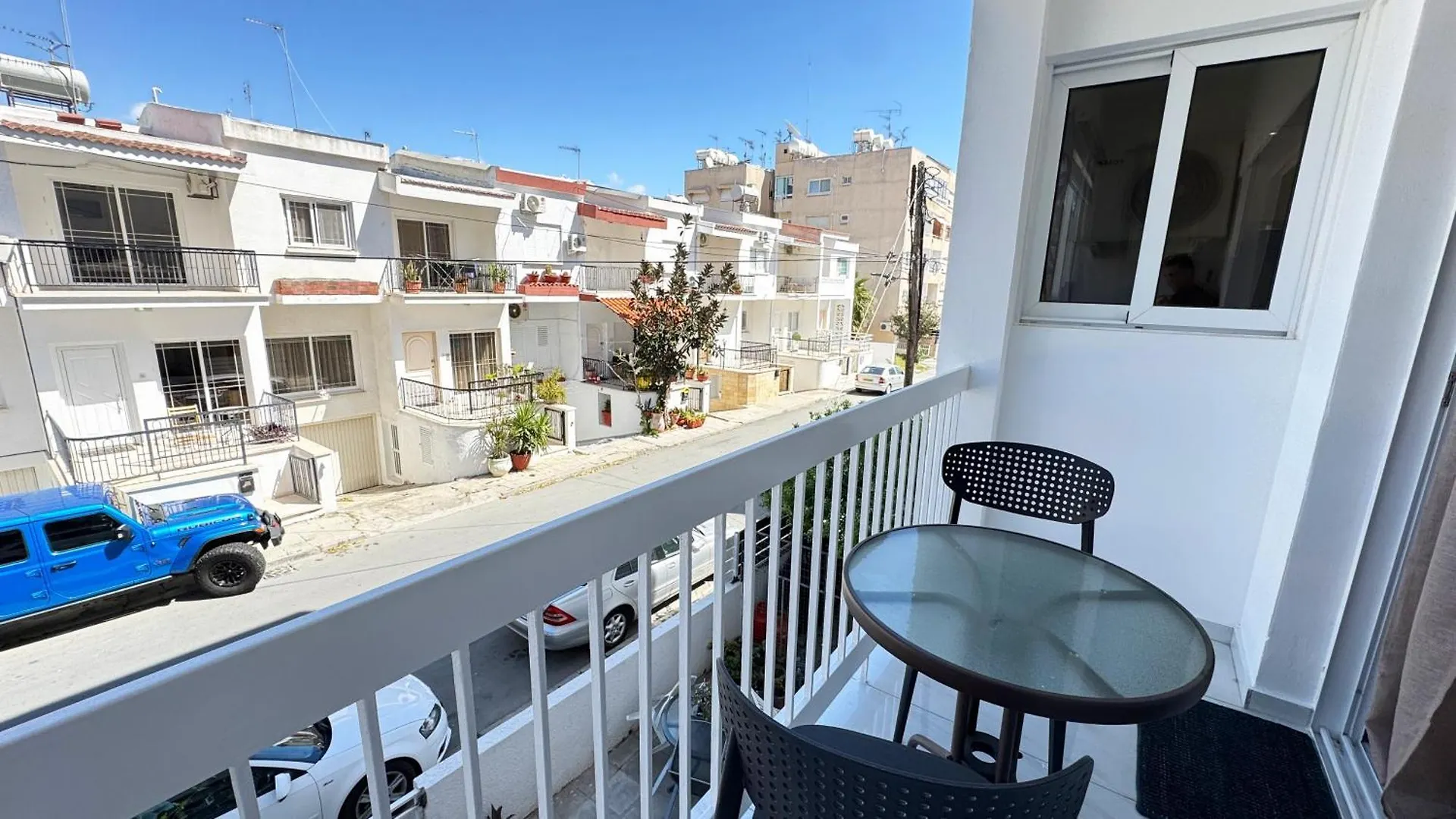 Luxury 2 Bedroom City Center Larnaca Apartament
